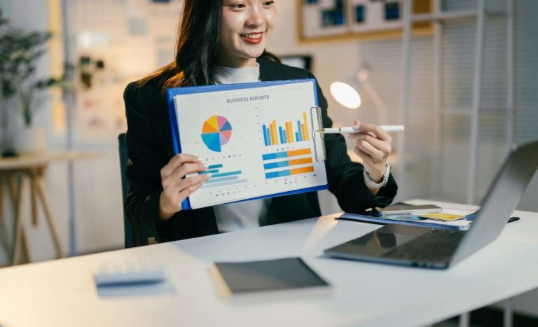 businesswoman-is-working-late-in-the-office-and-pa-2025-01-10-13-35-13-utc